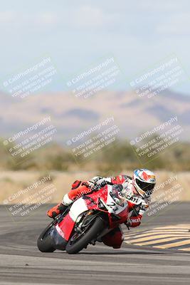 media/Nov-16-2025-Race Pace (Sun) [[8c5fa54630]]/Verified Riders/7-Turn 4 (1155am)/